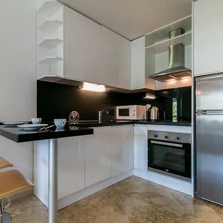Costa Del Sol Beach Apartment Estepona Exterior photo