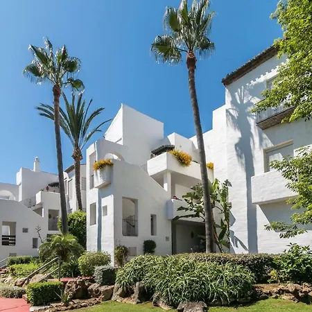 Costa Del Sol Beach Apartment Estepona Exterior photo
